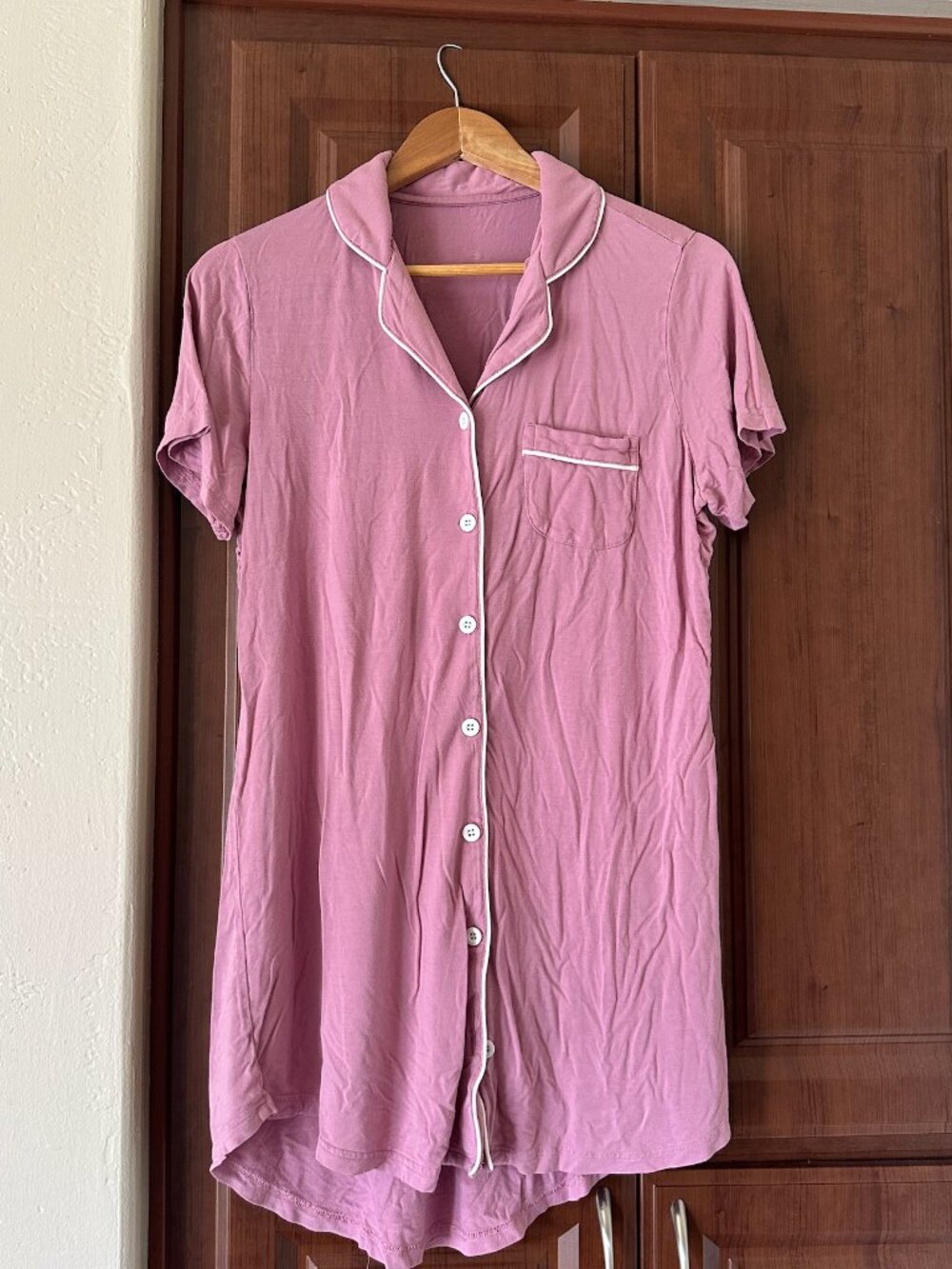 Leikar Women’s Pink Button-Up Nightgown / Sleep Shirt – Size Small